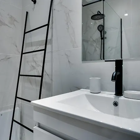 Citylife 2'from Metaxourgio Station 2a Daire